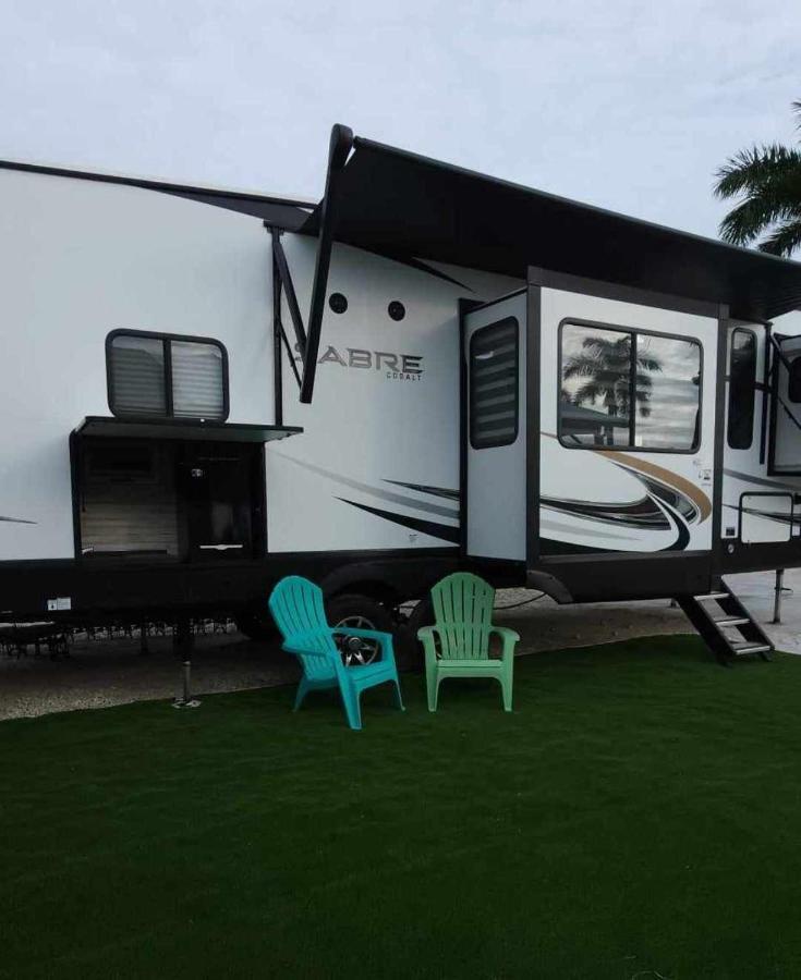 So "Time To Wander" Pet Friendly And Free Early Check-In! Villa Fort Myers Luaran gambar